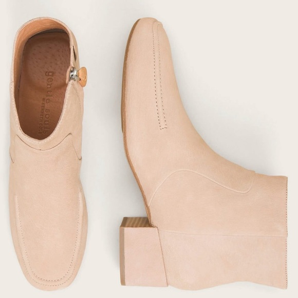 New suede boots - Picture 5 of 7